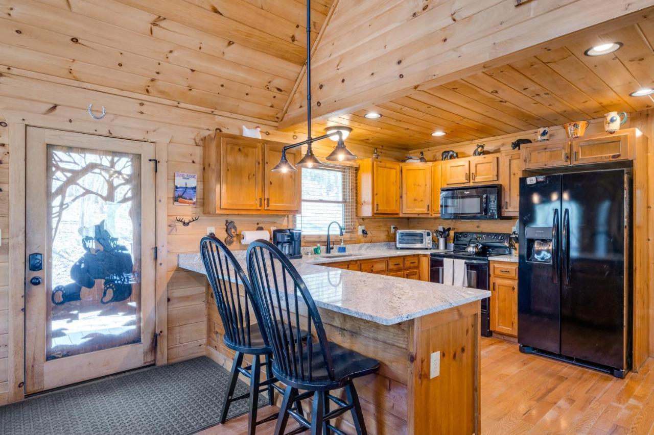 Blue Ridge Bear Bungalow Εξωτερικό φωτογραφία
