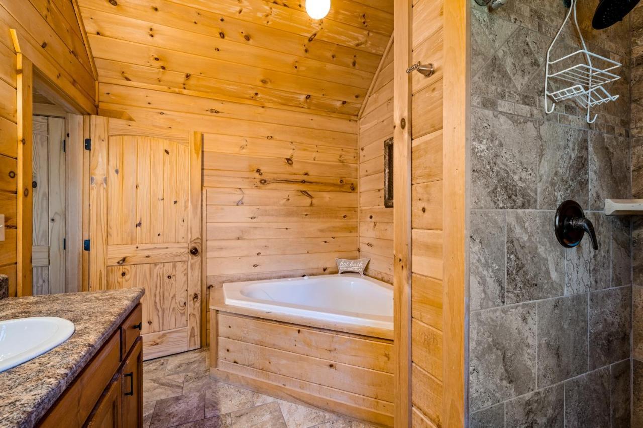 Blue Ridge Bear Bungalow Εξωτερικό φωτογραφία